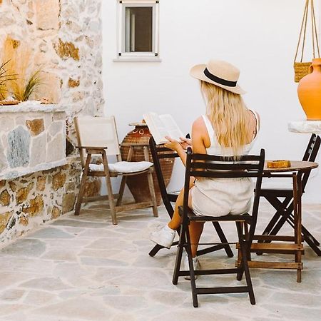 Laina Traditional Guest House Aperathos Exterior photo