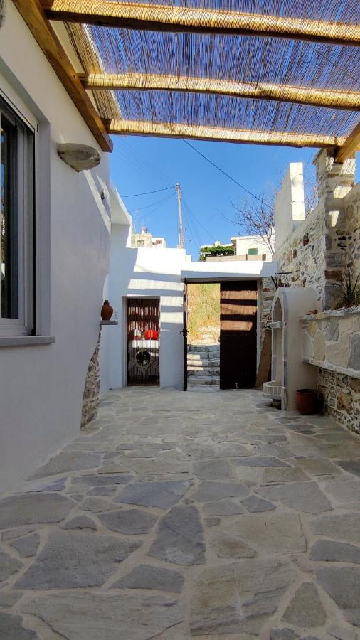 Laina Traditional Guest House Aperathos Exterior photo