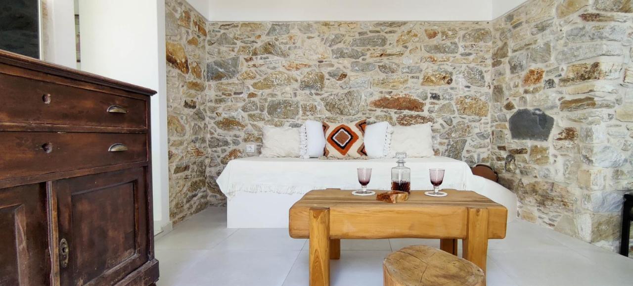 Laina Traditional Guest House Aperathos Exterior photo